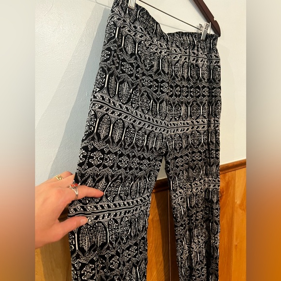 Floral Pants - Picture 4 of 5